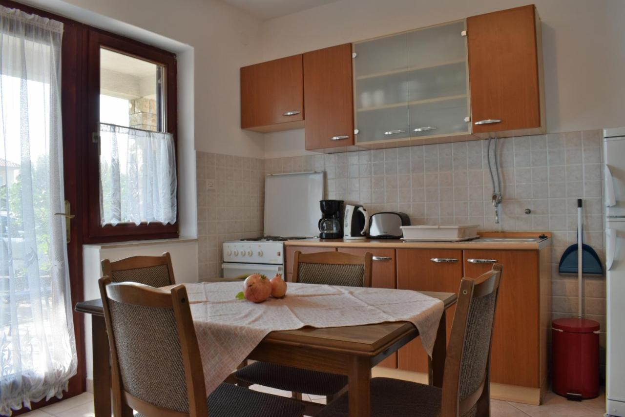 Apartments Niko Sukošan Kültér fotó